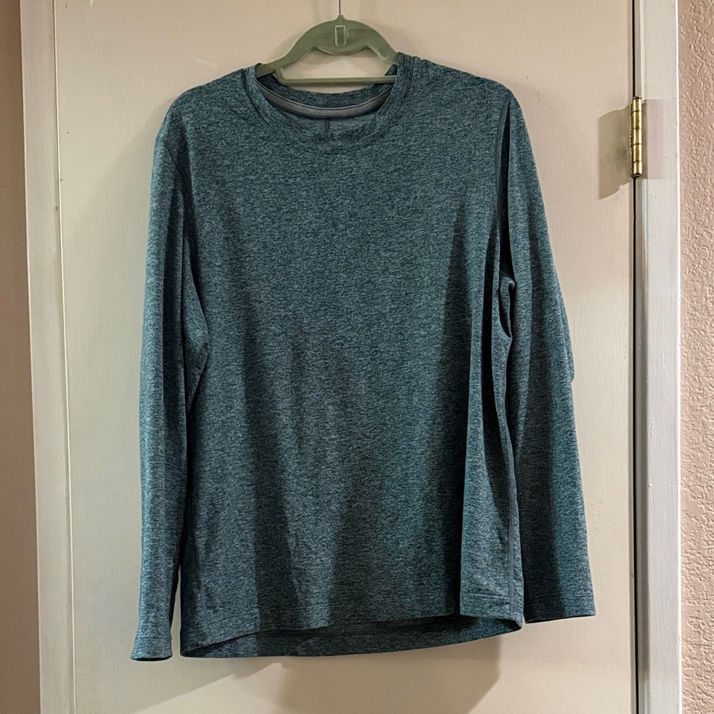 Lululemon men large metal vent tech long sleeved heather green training shirt